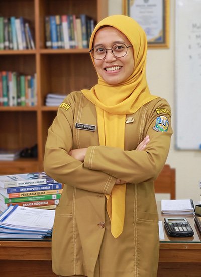 Yurine Meikasari, S.Pd.